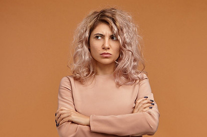 «А нам все равно»: 3 знака зодиака, которым плевать на общественное мнение