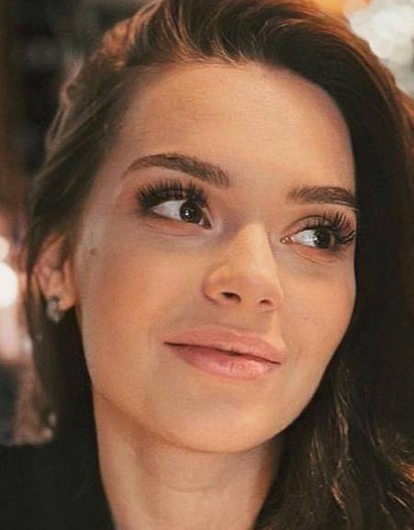 Аделина Сотникова впервые показала лицо мужа и раскрыла имя ребенка