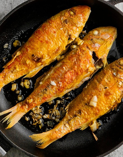 Как быстро и вкусно приготовить рыбу на сковороде: 7 рецептов