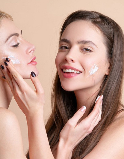 8 бьюти-советов твоих лучших подруг, от которых косметологи в ужасе