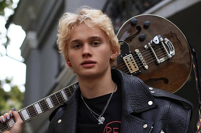 Не справились с управлением: Даня Милохин и Моргенштерн* попали в аварию