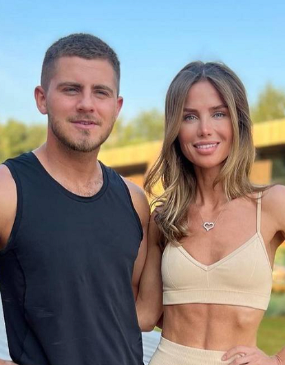 Мужа Алексы застукали в объятиях другой девушки