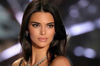 От Гарри Стайлса до Bad Bunny: все возлюбленные Кендалл Дженнер