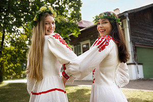 Аксинья, Ульяна и еще 5 красивых русских имен для девочек: их значение и влияние на судьбу
