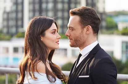 Не Ханде Эрчел: Керем Бюрсин закрутил новый роман