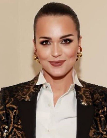 Певица Слава выложила трогательное фото с внуком на руках