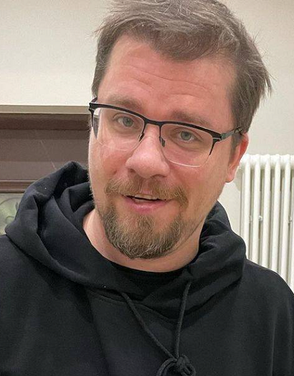 «Родители сказали: «Либо мы, либо он». Я выбрала Гарика»: Светикова впервые рассказала о романе с Харламовым