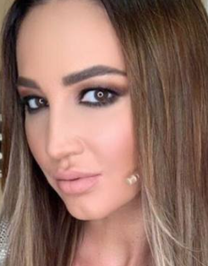 Ольга Бузова похвасталась фигурой в купальнике (фото)