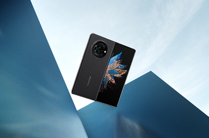 Первый складной смартфон TECNO PHANTOM V Fold представлен в России