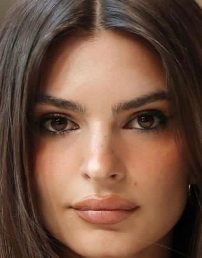 Любовь нечаянно нагрянет: с кем встречалась Эмили Ратаковски после развода с мужем