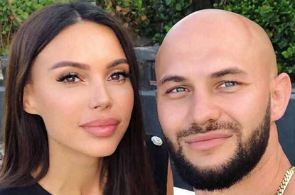 «Я волнуюсь»: Оксана Самойлова увезла детей от Джигана