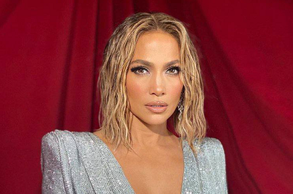 Дженнифер Лопес приняла участие в откровенной фотосессии