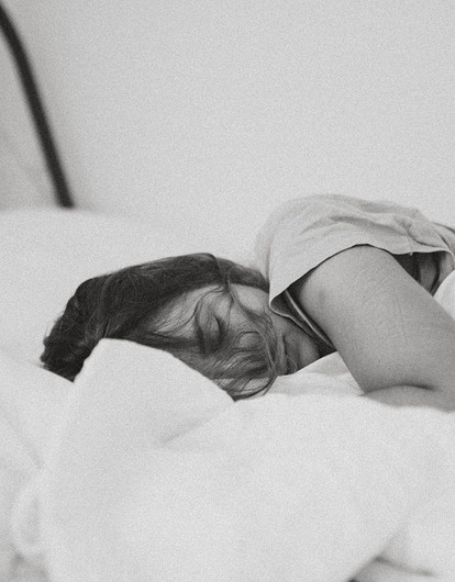 Если хочется спать днем: 4 главные причины и как быстро вернуть бодрость