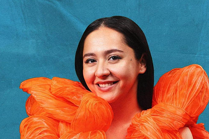 Певица Манижа сообщила о своей беременности и показала округлившиеся формы