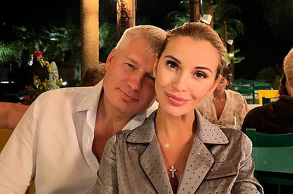 Оставила дочь: Ольга Орлова уехала с мужем за границу