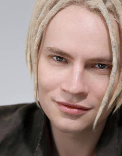 В Сети появились первые кадры со свадьбы SHAMAN