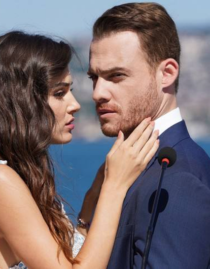 Названы актрисы, которые сыграют в российской версии «Постучись в мою дверь»