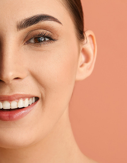 Манго, годжи, спирулина: как суперфуды работают на твоей коже — рассказывают эксперты