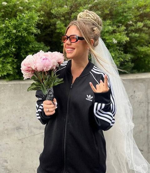Рита Дакота вышла замуж в спортивном костюме (фото)
