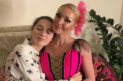 «Не захотела видеть»: Волочкова объяснила, почему ее не пустили на последний звонок дочери