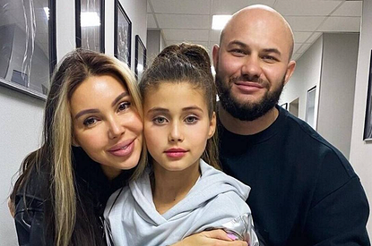 «Сталкиваемся конфликтами»: Оксана Самойлова отправила старшую дочь к психологу