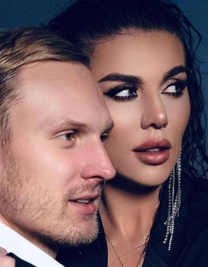 «Делай, что хочешь»: Анна Седокова публично поссорилась с мужем