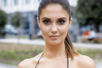 Агата Муцениеце показала снимок с беременным животом