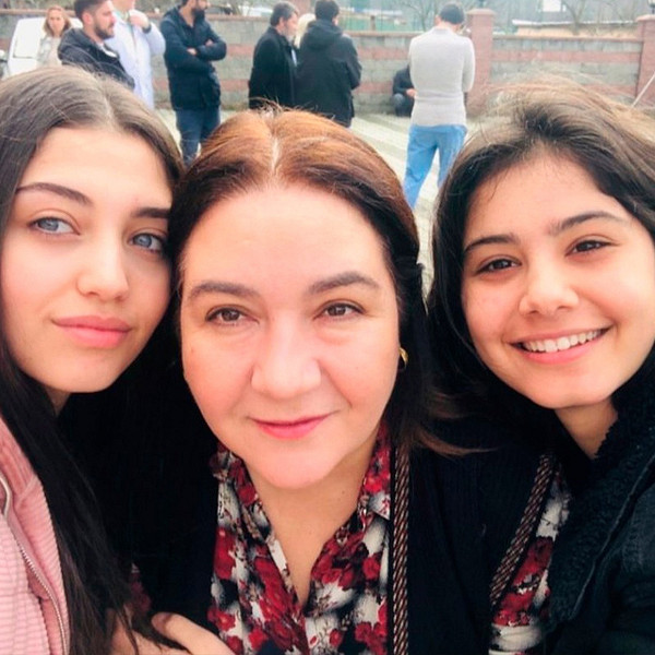 Как выглядят актеры нашумевшего турецкого сериала «Зимородок» и что о них известно