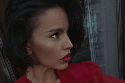 «Закрылась от людей и боялась, что меня забудут»: Zivert вернулась на сцену после серьезной болезни