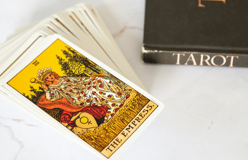 Значение карт Таро в отношениях и любви: 8 благоприятных арканов