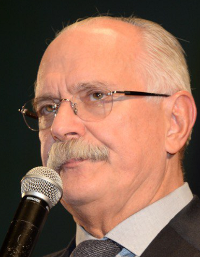 Нарушение ритма сердца: Никиту Михалкова экстренно госпитализировали