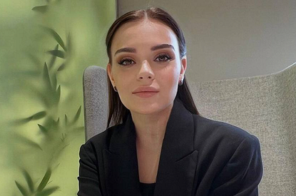 Аделина Сотникова показала фигуру в купальнике спустя 7 месяцев после родов (фото)