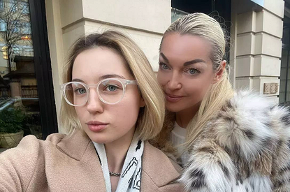 «Ей промывают мозги»: Анастасия Волочкова высказалась о предательстве дочки