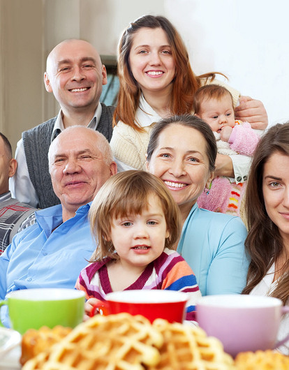 Как отпраздновать День семьи, любви и верности: 7 сценариев домашнего праздника