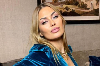 Новый имидж: Виктория Боня отстригла волосы и сделала каре (фото)