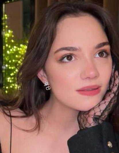 Евгения Медведева показала первые кадры с возлюбленным