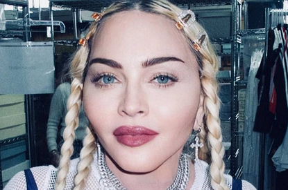 Мадонна впервые вышла на связь после реанимации