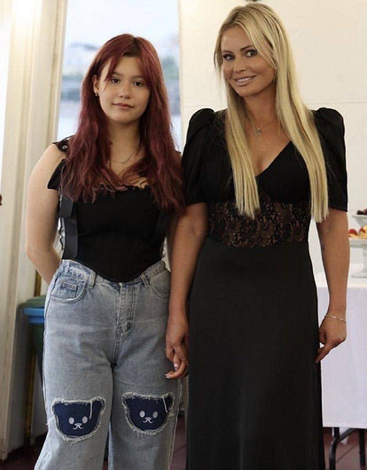 Дана Борисова увеличила своей 15-летней дочери губы (фото)