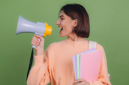 «Ложи сюда»: 17 ошибок в речи, которые выдают в тебе безграмотного человека