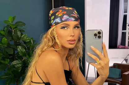 Ханна впервые показала лицо младшей дочери