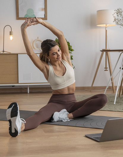 Фитнес для ленивых: 7 классных упражнений, которые можно выполнять, не выходя из дома