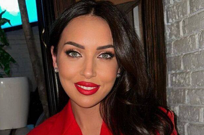 «Супермодель»: Алсу показала свою 68-летнюю маму