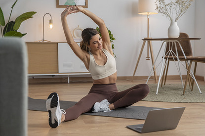 Фитнес для ленивых: 7 классных упражнений, которые можно выполнять, не выходя из дома