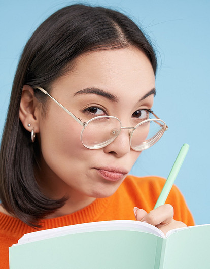 Везде видят подвох: 4 знака зодиака, у которых проблемы с доверием