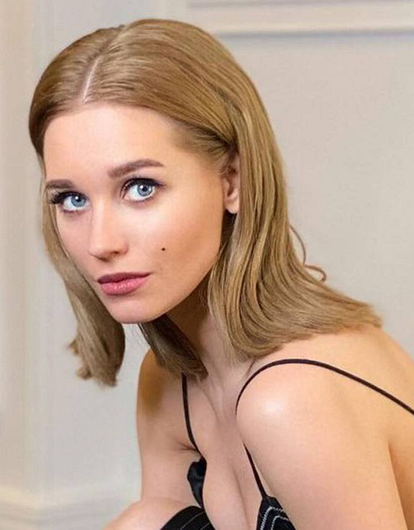 «Как я пережила этот день»: Асмус вышла на связь с поклонниками в слезах