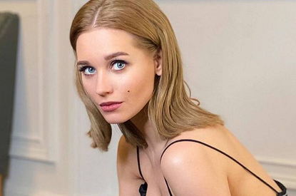 «Как я пережила этот день»: Асмус вышла на связь с поклонниками в слезах