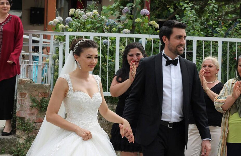 На личном фронте полный штиль: 6 турецких актрис, которые все еще не замужем