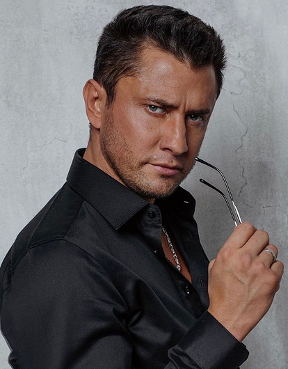 Вызвали в суд: Павел Прилучный останется без загородного дома из-за скандального развода