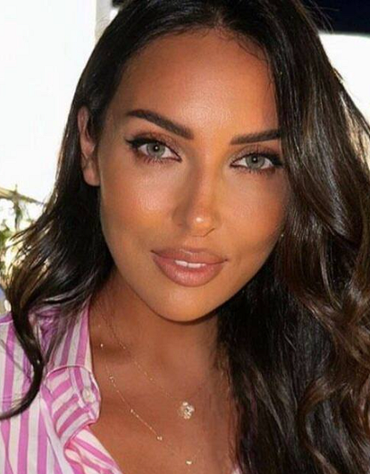 Директор Алсу откровенно рассказал о ее разводе