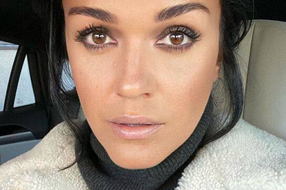 Ошибка врачей: певица Слава рассказала, как чуть не погибла во время родов